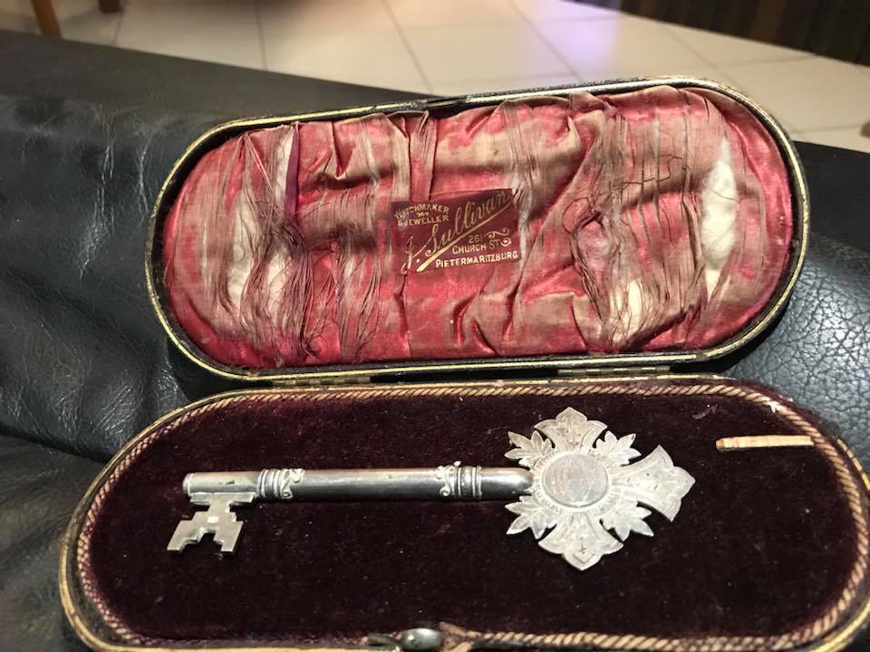 Daniel Hulley - Silver key