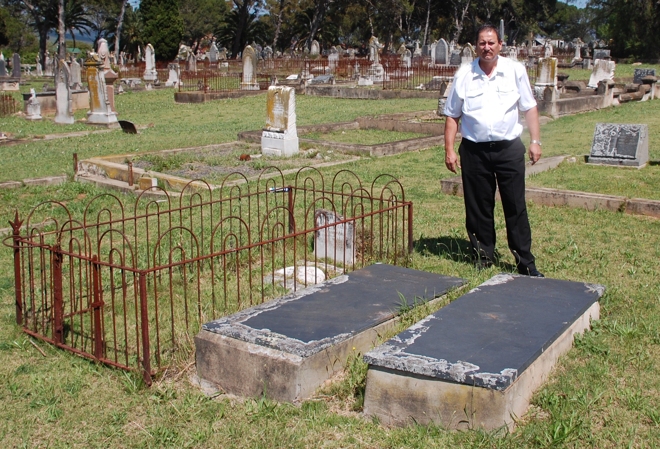 Rudman and Slater graves Rudman and Slater graves