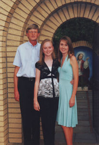 Mike Van Breda and children
