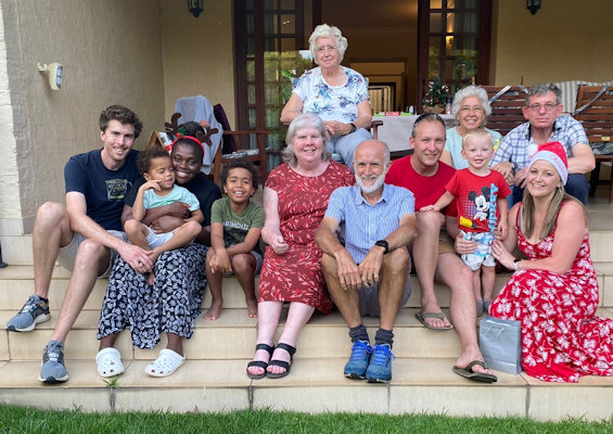 Jones Family - 25 December 2022 Jones Family - 25 December 2022